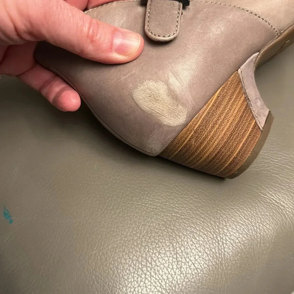 Dansko soft gray leather booties size 39 (see pics) - Picture 9 of 9